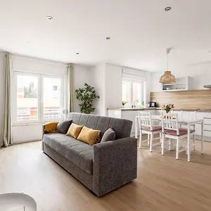 Vibes - Monsanto House Apartamento