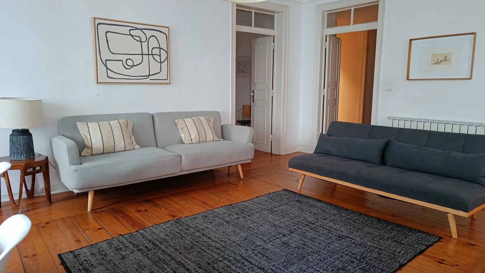 Stunning Apartment Near Chiado contacts